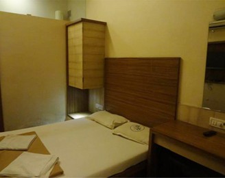 Hotel-Room_01